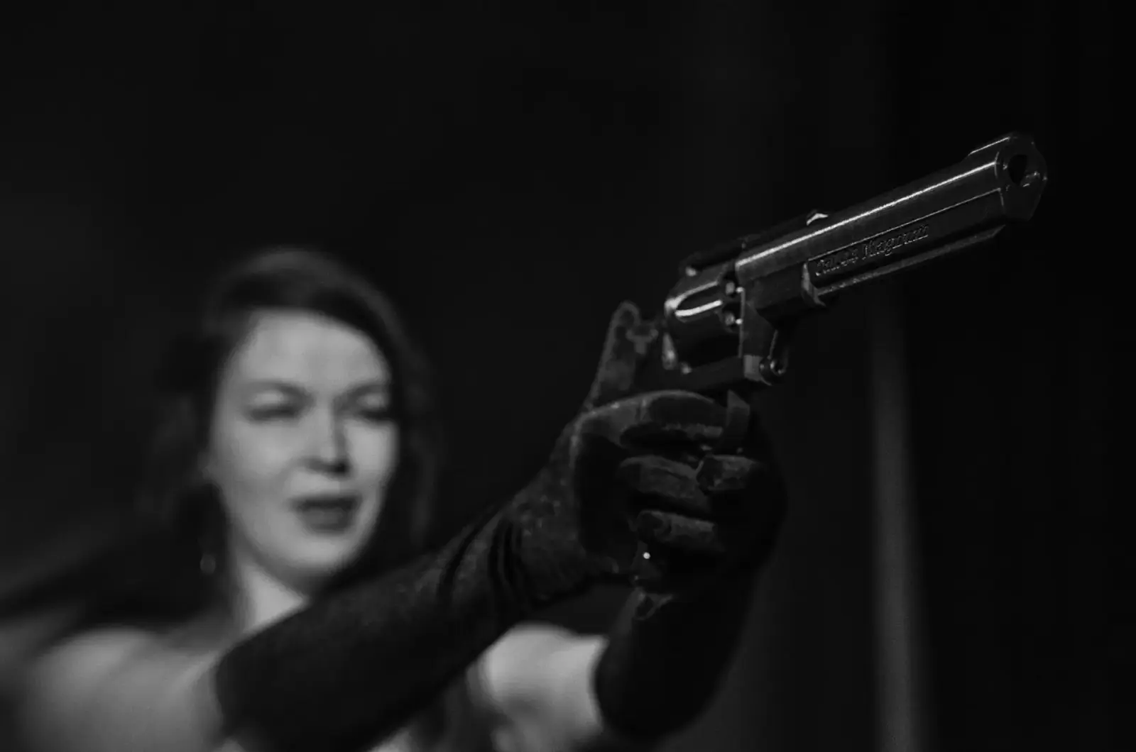 O poder e o alcance de um tiro de .357 Magnum: até onde essa munição pode chegar? 1 revolver magnum 357