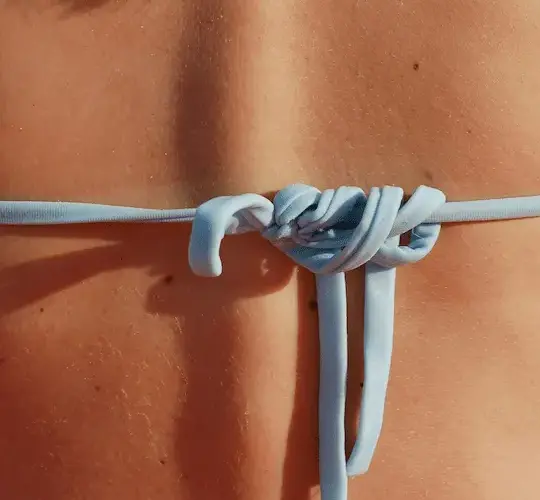 Post para redes sociais moda praia tamanho biquini Story do Instagram