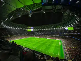 Quais métricas e estatísticas são mais importantes ao analisar um jogo de futebol